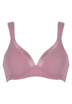 Voorzijde productafbeelding soft bh met glansband in de kleur smoked orchid van het merk Naturana 