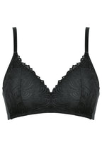 Voorzijde productafbeelding voorgevormde soft bh met gerecycled kant in de kleur zwart van het merk Naturana