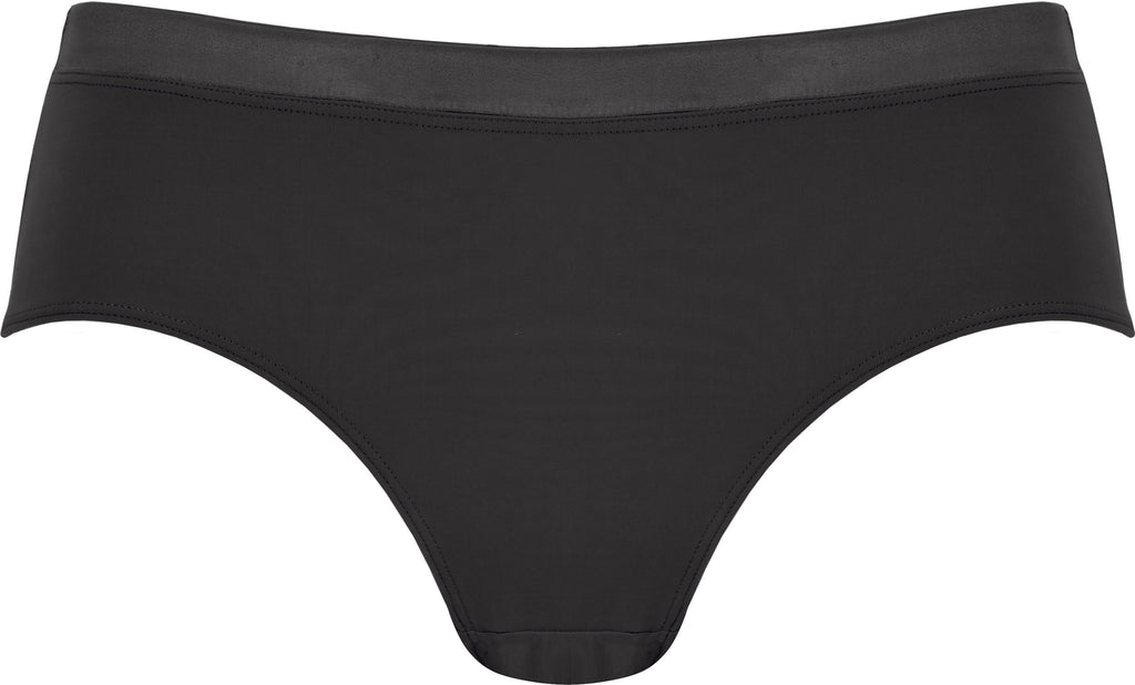 Voorzijde slip met glansband in de kleur zwart van het merk Naturana