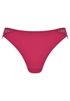 Voorzijde slip met kant in de kleur casis van het merk Naturana