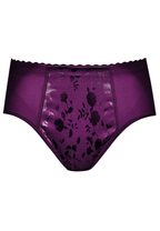 Voorzijde productafbeelding minmizer slip met bloemenpatroon in de kleur beetroot van het merk Naturana