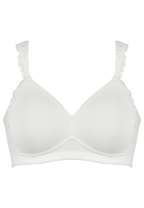 Voorzijde productafbeelding side smoother bh met gerecycled kant in de kleur ecru van het merk Naturana