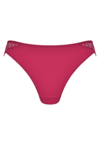Voorzijde productafbeelding slip met gerecycled kant in de kleur casis van het merk Naturana