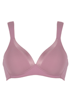 Voorzijde productafbeelding soft bh met glansband in de kleur smoked orchid van het merk Naturana