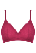 Voorzijde productafbeelding soft bh met gerecycled kant in de kleur ecru van het merk Naturana 