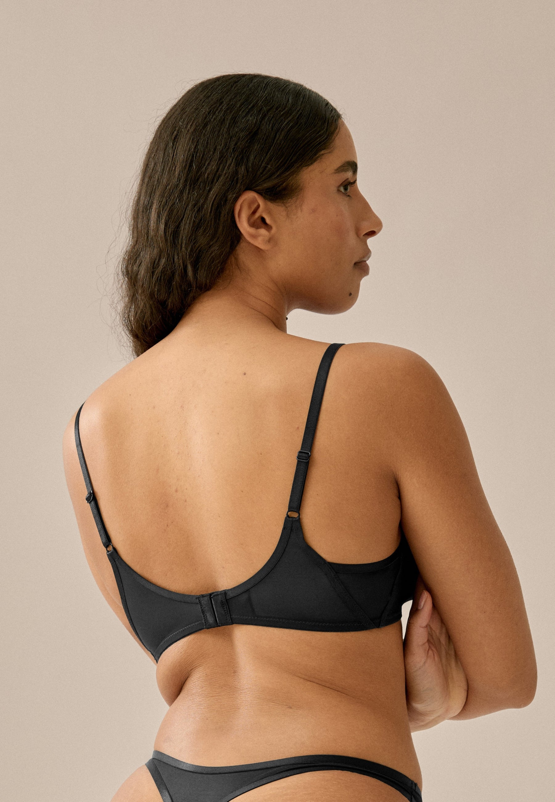 Sheer Mesh Triangle bh
